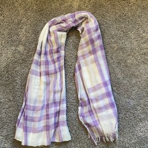 Cute purple and white scarf